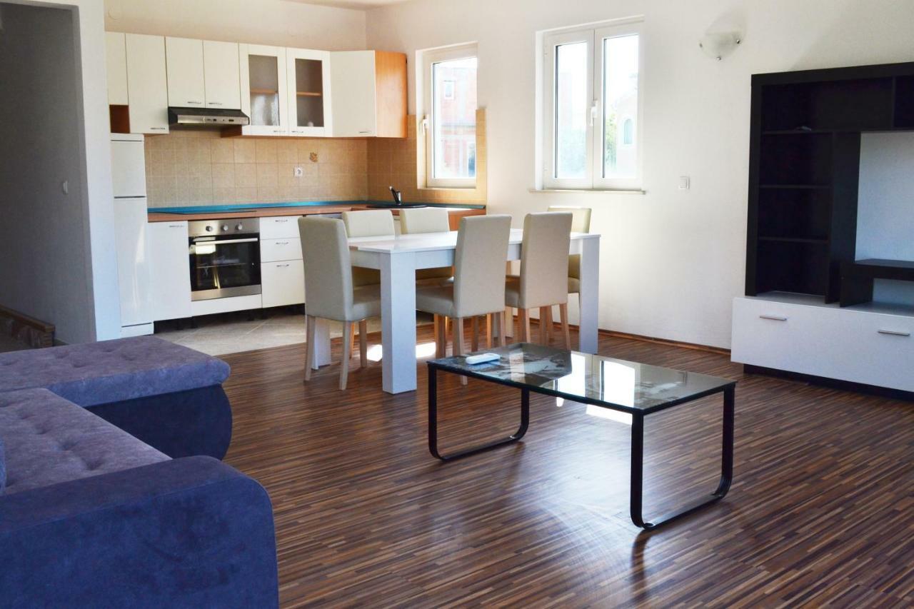 Apartman Ana Srima Dış mekan fotoğraf